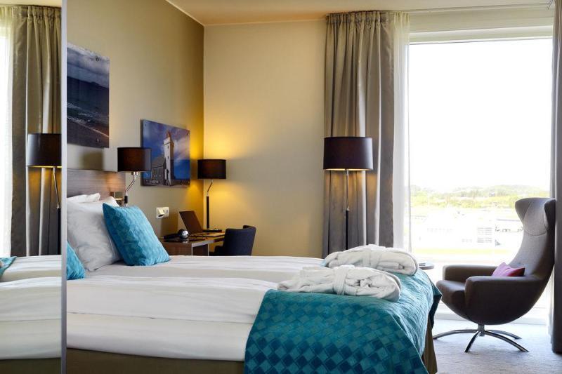 Hotel Rica Airport 4*