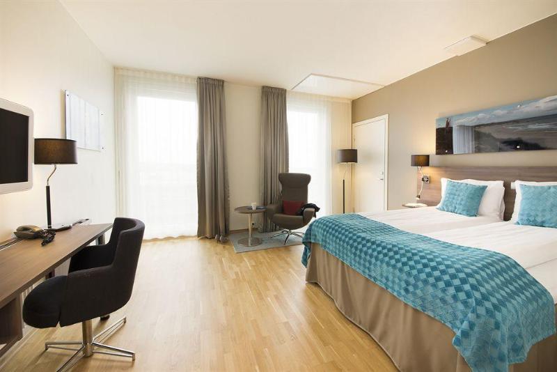 Hotel Rica Airport 4*